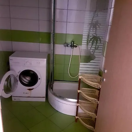 Kompleksi Adriatik Apartmán *